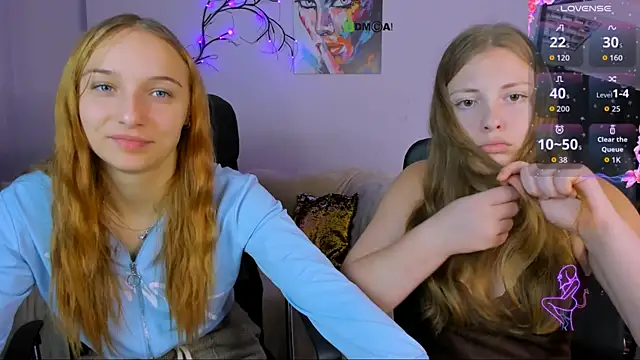 Snapshot of melani_bumm chatting on 10-04-25, 06:00 melani bumm online show from 10-04-25, 06:00