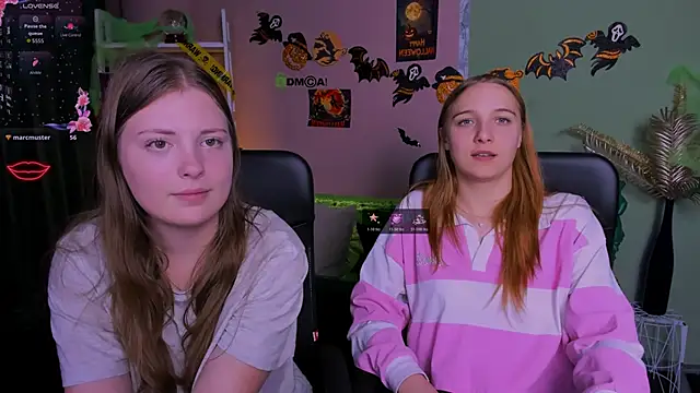 Snapshot of melani_bumm chatting on 10-27-25, 06:12 melani bumm online show from 10-27-25, 06:12