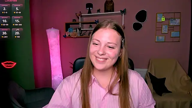 Snapshot of melani_bumm chatting on 11-19-25, 01:44 melani bumm online show from 11-19-25, 01:44