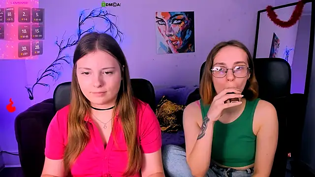 Snapshot of melani_bumm chatting on 11-26-25, 06:42 melani bumm online show from 11-26-25, 06:42