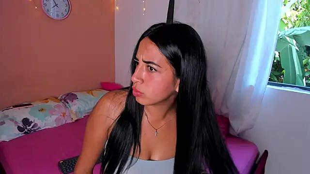 i am eimy online show from 10-06-25, 12:57