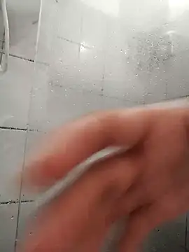 Snapshot of Ella_lima chatting on 03-24-26, 11:48 Ella lima online show from 03-24-26, 11:48