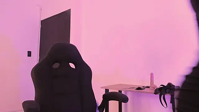 Snapshot of AnnaraLein chatting on 10-22-25, 03:29 AnnaraLein online show from 10-22-25, 03:29