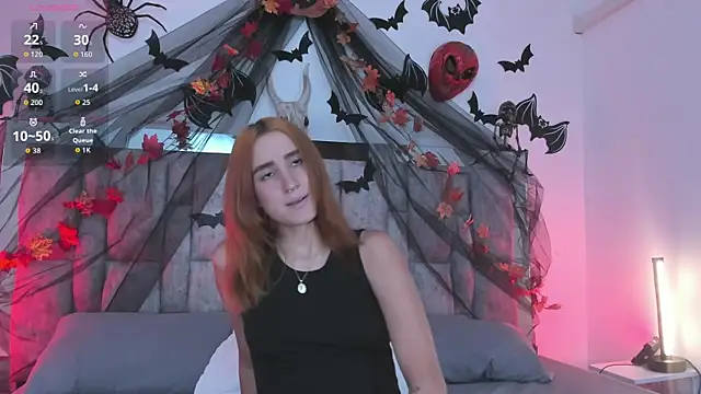 Snapshot of Isa_blue14 chatting on 10-20-25, 08:42 Isa blue14 online show from 10-20-25, 08:42