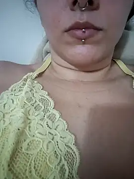 Snapshot of ApenasLys chatting on 09-22-25, 10:23 ApenasLys online show from 09-22-25, 10:23