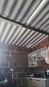 Snapshot of Moira-Hot chatting on 12-17-25, 04:35 Moira-Hot online show from 12-17-25, 04:35