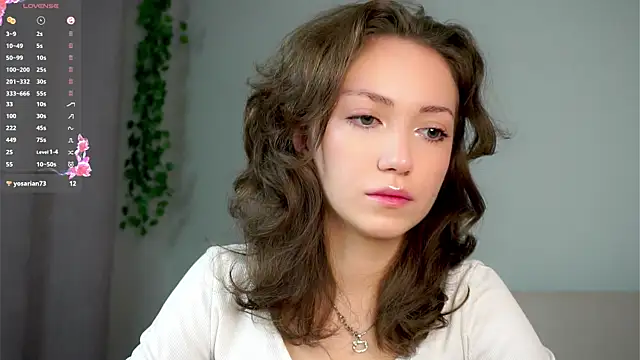 ZeniaBolich online show from 11-13-25, 10:19