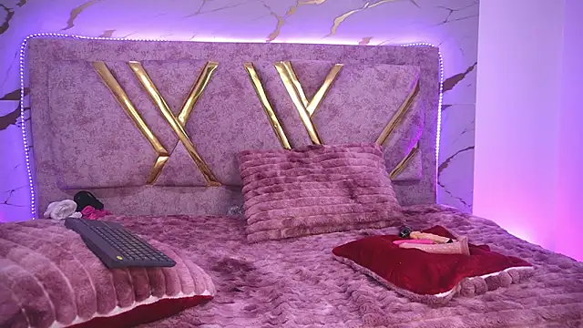 violetta maki online show from 11-05-25, 01:49