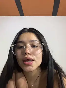 AvaScott  online show from 11-18-25, 05:23