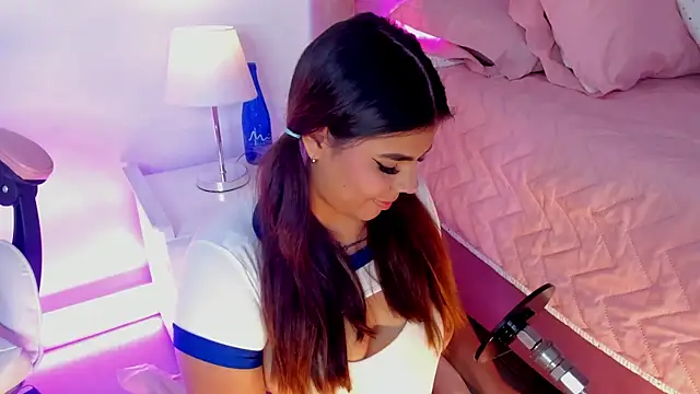 AliceThundeer online show from 10-02-25, 04:08