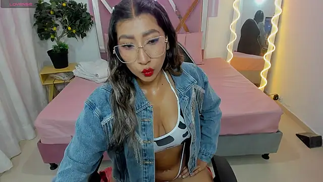 Kenndal tay online show from 09-15-25, 03:17