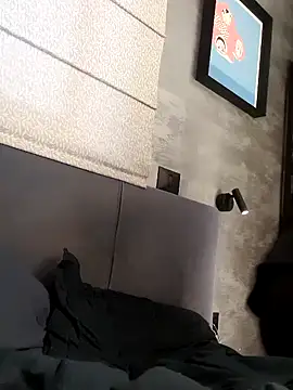 KstnSrg19 online show from 11-22-25, 02:49