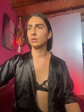 lola diez online show from 10-14-25, 07:25