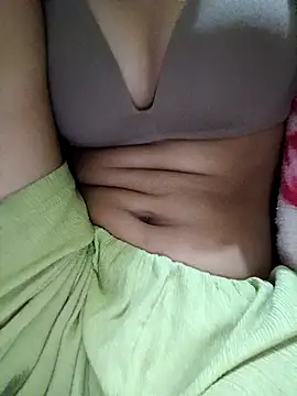 Snapshot of Cutey_neha01 chatting on 10-27-25, 11:09 Cutey neha01 online show from 10-27-25, 11:09