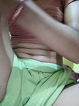 Snapshot of Cutey_neha01 chatting on 10-29-25, 07:04 Cutey neha01 online show from 10-29-25, 07:04