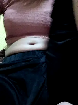 Snapshot of Cutey_neha01 chatting on 10-31-25, 09:38 Cutey neha01 online show from 10-31-25, 09:38