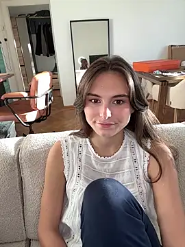 SophiiaStarr online show from 09-20-25, 03:57