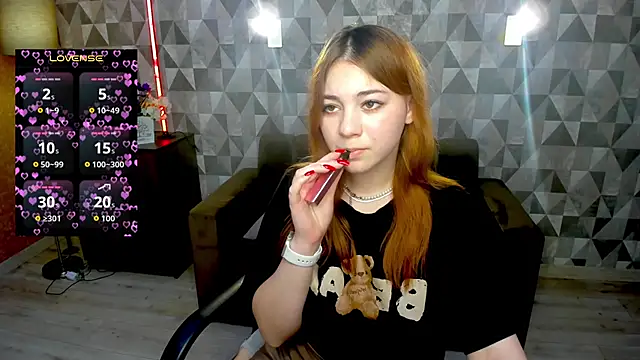 AnnaStills online show from 02-18-26, 01:07