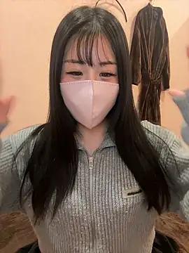 Ema-- online show from 11-20-25, 10:04