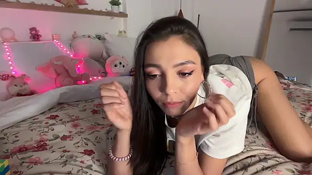 keirasworld online show from 11-11-25, 12:21