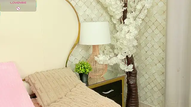 MadissonBonny  online show from 10-22-25, 09:20