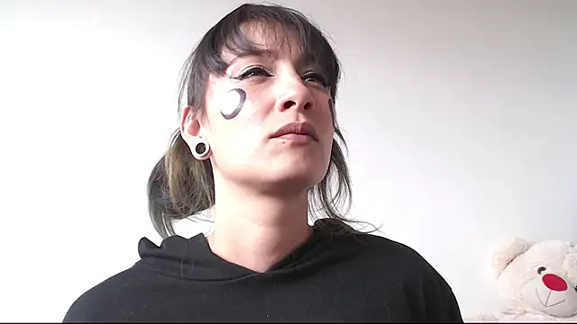 Cortana2 0 online show from 10-16-25, 04:19