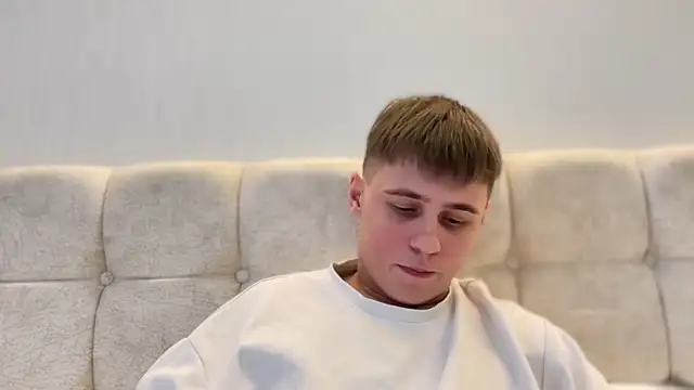 Tyler Garner online show from 09-12-25, 01:33