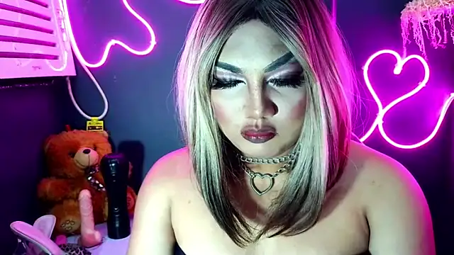 Darkdesireurysse online show from 10-05-25, 04:16
