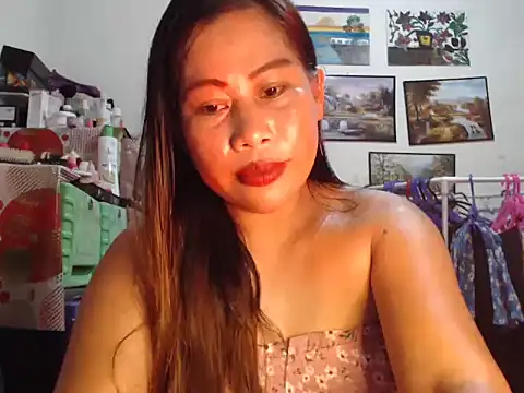 Snapshot of filipina_beauty chatting on 11-17-25, 06:03 filipina beauty online show from 11-17-25, 06:03