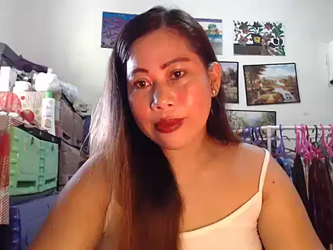 Snapshot of filipina_beauty chatting on 11-30-25, 02:04 filipina beauty online show from 11-30-25, 02:04