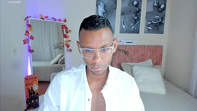 KingEdward  online show from 10-24-25, 10:22