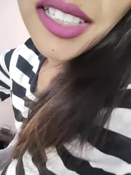 Cute Jasmin  online show from 10-23-25, 05:51