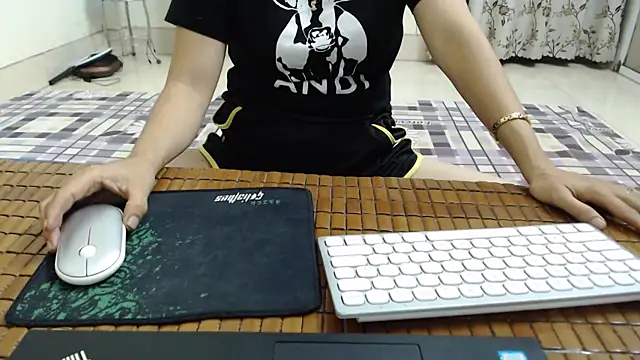 Ami 8x online show from 09-21-25, 01:24