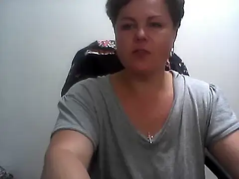 EllaLove2277 online show from 09-18-25, 06:43