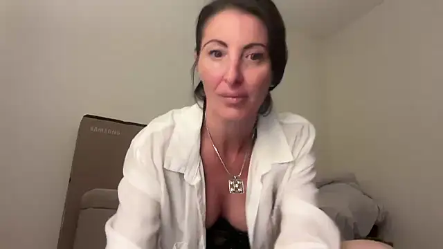 NurseStephania online show from 10-19-25, 03:29