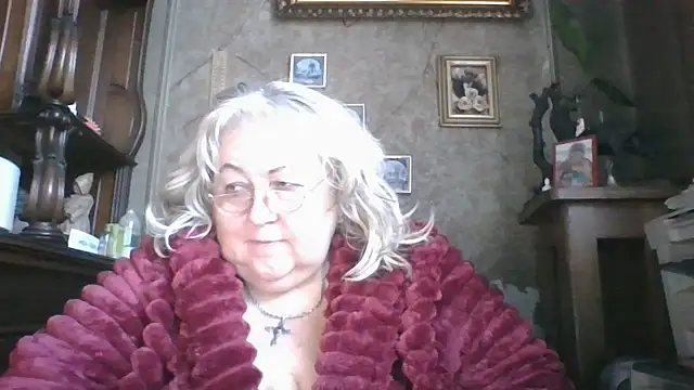 Lala-Love56 online show from 11-19-25, 06:46