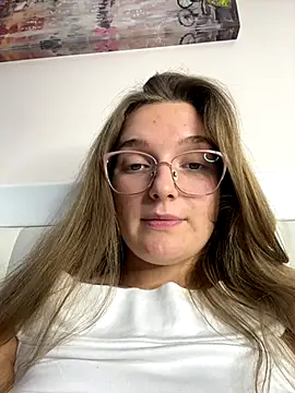 Bellatrisssaa online show from 11-12-25, 02:06