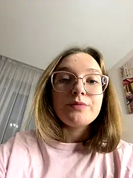 Bellatrisssaa online show from 11-20-25, 03:01