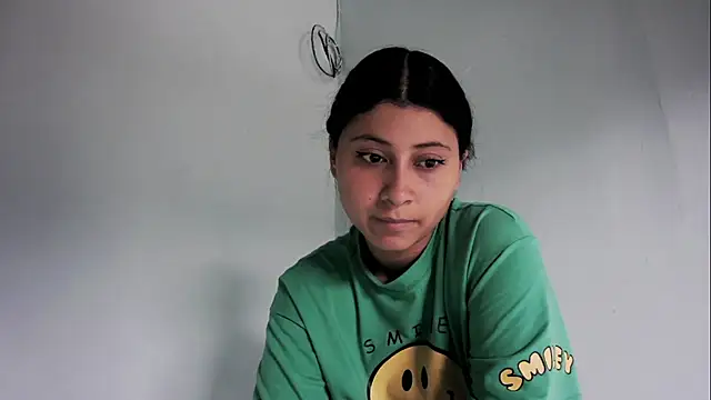 luna1964 online show from 11-18-25, 08:13