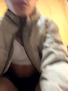 0anonimo bottom1 online show from 10-09-25, 11:41