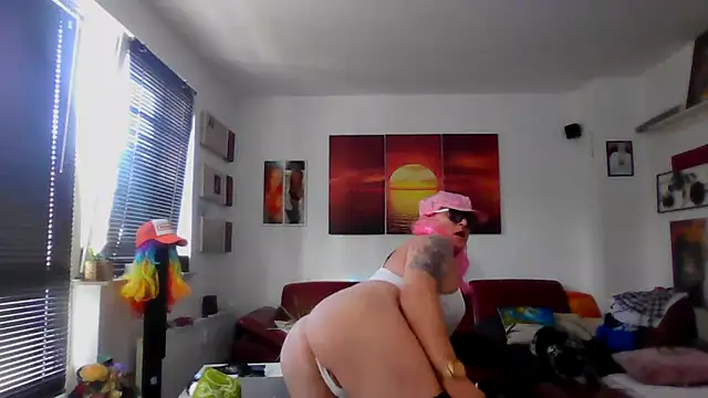 hellgirl1980 online show from 10-02-25, 10:33