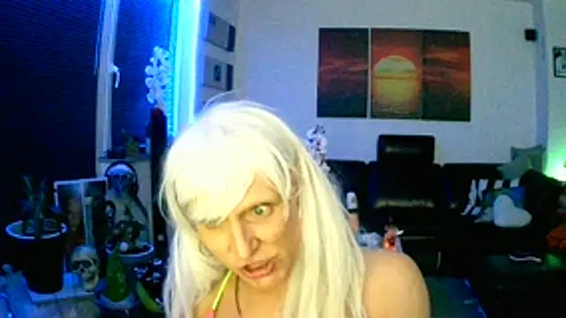 hellgirl1980 online show from 11-19-25, 04:23