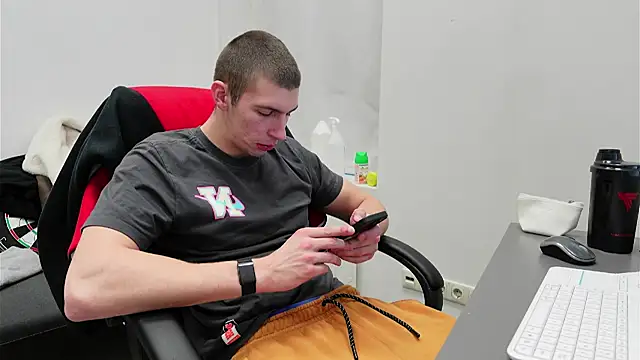 Ryan Dozer online show from 11-22-25, 08:46