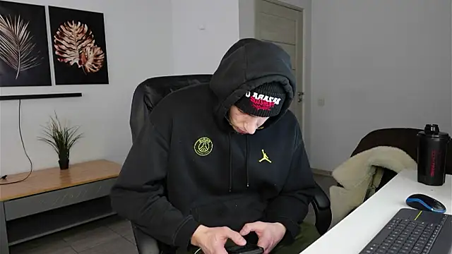 Ryan Dozer online show from 02-21-26, 06:25