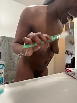 Snapshot of littyleesh1 chatting on 03-08-26, 03:49 littyleesh1 online show from 03-08-26, 03:49