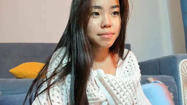 Ayumi rin online show from 10-15-25, 02:01