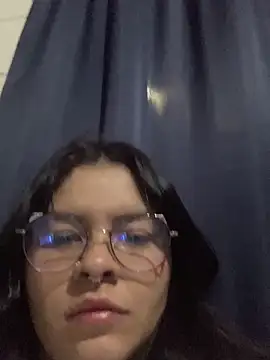 SweetKimi  online show from 10-04-25, 03:26