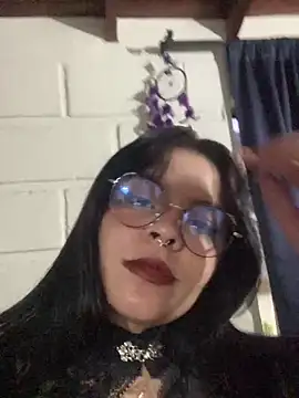 SweetKimi  online show from 10-06-25, 11:02