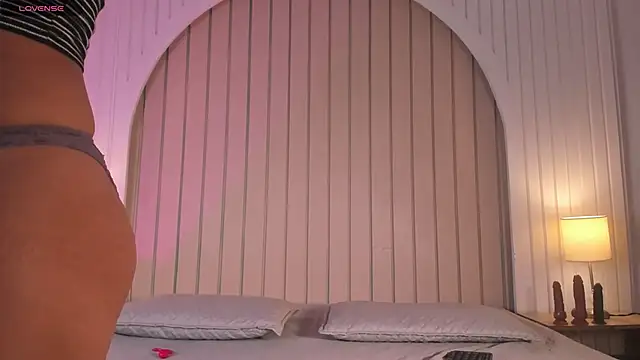 Snapshot of maria_gil chatting on 04-13-26, 11:27 maria gil online show from 04-13-26, 11:27