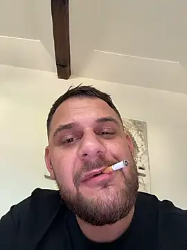 Snapshot of Fabiowe@xh chatting on 10-02-25, 03:08 Fabiowexh online show from 10-02-25, 03:08